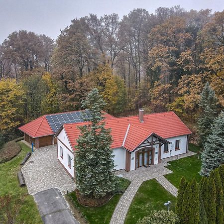 Haracsi Vendeghaz Hotell Zselickisfalud Exteriör bild