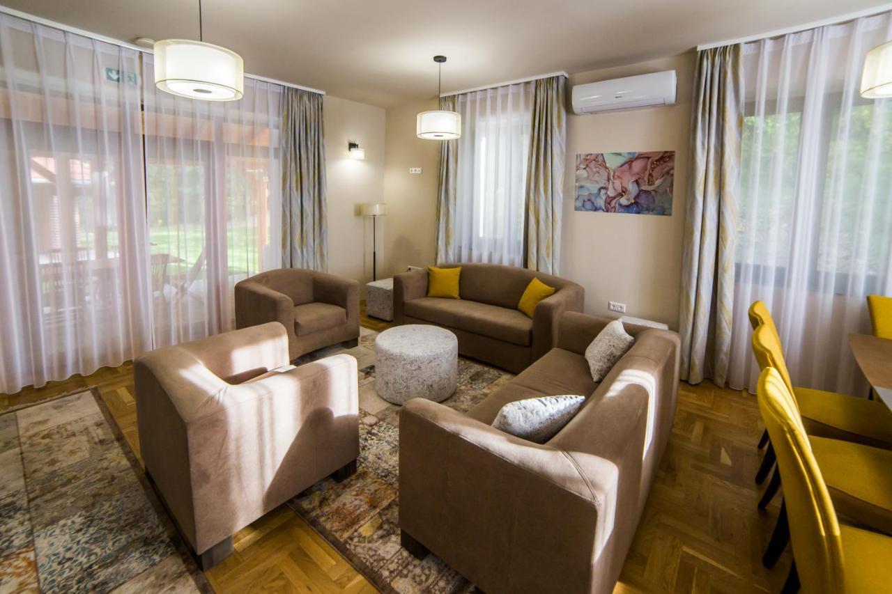 Haracsi Vendeghaz Hotell Zselickisfalud Exteriör bild